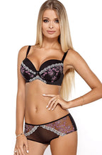 Laden Sie das Bild in den Galerie-Viewer, NADINE Panty Boxers
